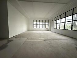 Hh @ Kallang (D13), Factory #573441761
